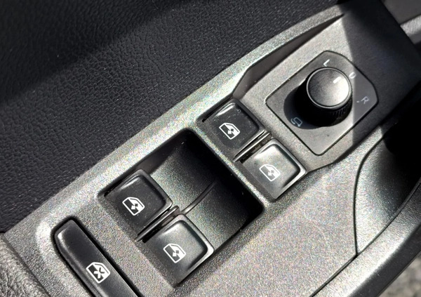 Seat Ibiza cena 49900 przebieg: 54000, rok produkcji 2017 z Sulejów małe 436